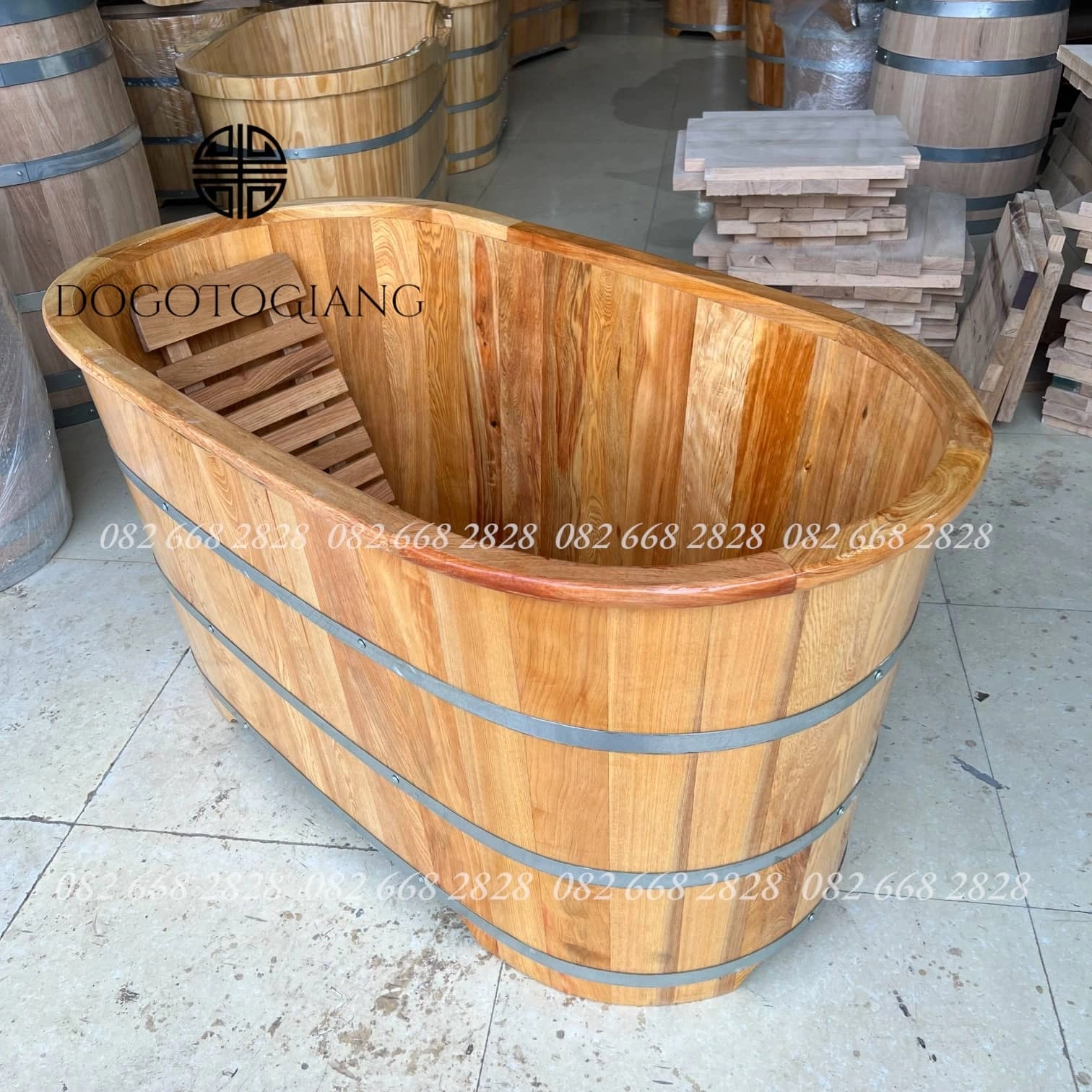 Bồn tắm gỗ pơ mu xoa dịu tinh thần, chăm sóc da