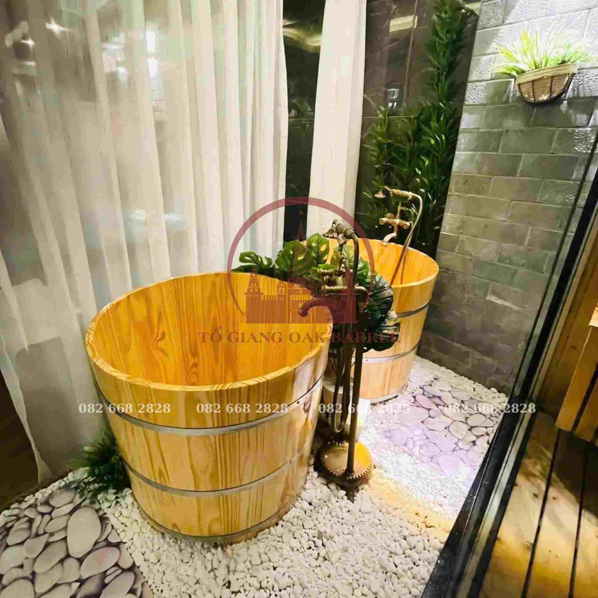 bồn tắm gỗ thông dáng tròn
