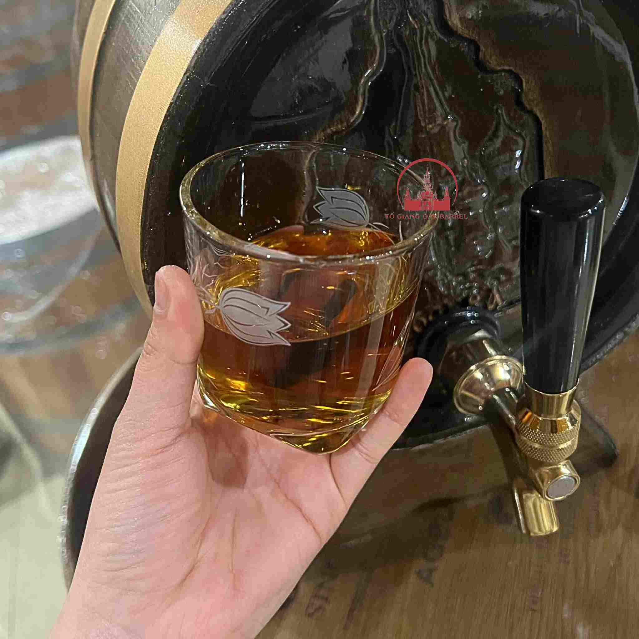 rượu gỗ sồi