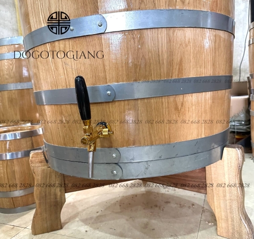 thùng rượu gỗ sồi 300 lít đứng